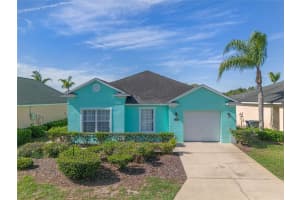 233 Reserve Dr, DAVENPORT