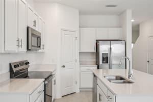 7621 WATERSCAPE DRIVE, GROVELAND, FL 34736 - MLS#MFRG5105499