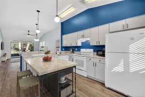 579 JUNIPER WAY, TAVARES, FL 32778 - MLS#MFRG5105608