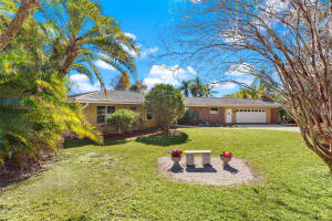 475 GUERRANT STREET, UMATILLA, FL 32784 - MLS#MFRG5105634