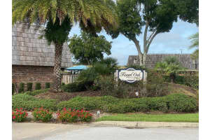 2910 PECAN AVENUE, LEESBURG, FL 34748 - MLS#MFRG5105664