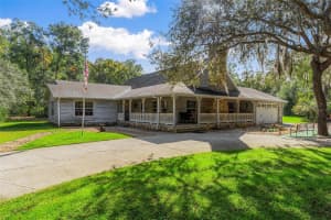 5100 GRIFFIN VIEW DRIVE, LADY LAKE, FL 32159 - MLS#MFRG5105824