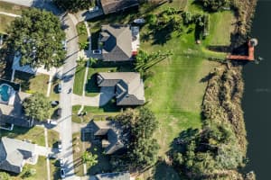 3804 BAYSHORE CIRCLE, TAVARES, FL 32778 - MLS#MFRG5105851