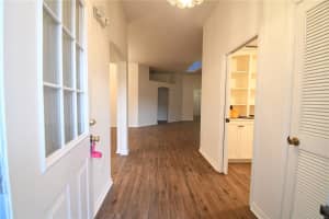 915 RAMOS DRIVE, LADY LAKE, FL 32159 - MLS#MFRG5105852