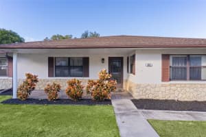 602 FOURTH AVENUE, LADY LAKE, FL 32159 - MLS#MFRG5105888