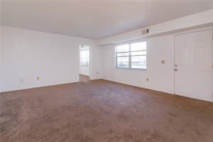 81 WINDTREE LANE, WINTER GARDEN, FL 34787 Sold 02/12/26