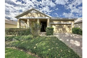 107 Crescent Moon Dr, GROVELAND