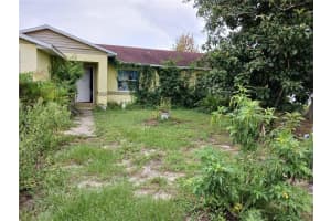 325 Elizabeth Ave, MASCOTTE