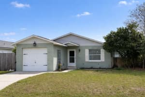 21 CAYMAN CIRCLE, UMATILLA, FL 32784 - MLS#MFRG5106229