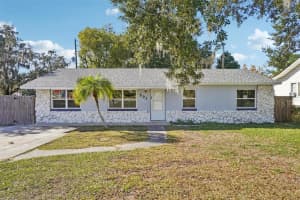 501 DORA AVENUE, TAVARES, FL 32778 - MLS#MFRG5106288
