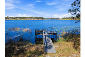 592 CRESCENT STREET, UMATILLA, FL 32784 - MLS#MFRG5106304