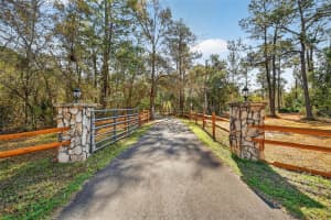 40242 EMERALDA ISLAND ROAD, LEESBURG, FL 34788 - MLS#MFRG5106419