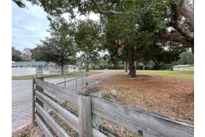 202 WARFIELD AVENUE, WILDWOOD, FL 34785 - MLS#MFRG5106549