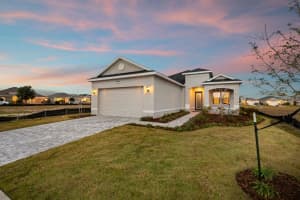 8592 Hempstead Way, MOUNT DORA