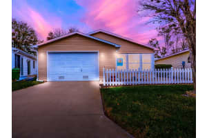 221 MONTOYA DRIVE, LADY LAKE, FL 32159 - MLS#MFRG5106832