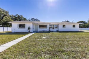 2590 Westland Rd, MOUNT DORA