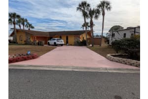 5330 KINGS COURT, FRUITLAND PARK, FL 34731 - MLS#MFRG5107032