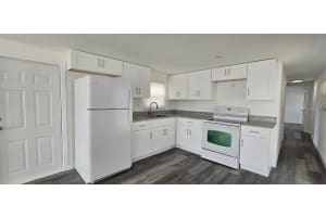 805 LIVE OAK STREET, WILDWOOD, FL 34785 - MLS#MFRG5107193