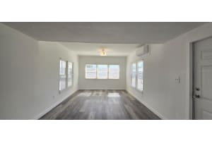 805 LIVE OAK STREET, WILDWOOD, FL 34785 - MLS#MFRG5107193