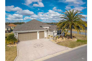 595 Randall Rd, THE VILLAGES