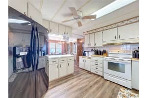 1311 MOHAWK CIRCLE, TAVARES, FL 32778 - MLS#MFRG5107218