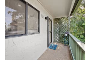 1511 PELICAN POINT DRIVE, SARASOTA, FL 34231 - MLS#MFRG5107221