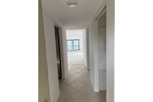 1511 PELICAN POINT DRIVE, SARASOTA, FL 34231 - MLS#MFRG5107221