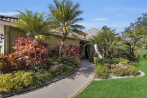 9008 HEATHLAND COURT, MOUNT DORA, FL 32757 - MLS#MFRG5107299