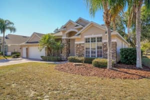 201 BLUE WATER EDGE DRIVE, EUSTIS, FL 32736 - MLS#MFRG5107322