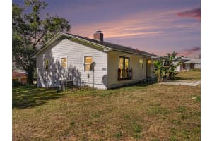 1725 HAMILTON STREET, EUSTIS, FL 32726 - MLS#MFRG5107341