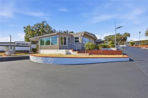 3896 PICCIOLA ROAD, FRUITLAND PARK, FL 34731 - MLS#MFRG5107577