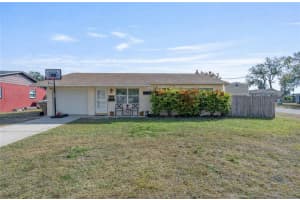 36424 FISH CAMP ROAD, GRAND ISLAND, FL 32735 - MLS#MFRG5107617