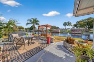 1018 SOUTHLAND DRIVE, TAVARES, FL 32778 - MLS#MFRG5107639