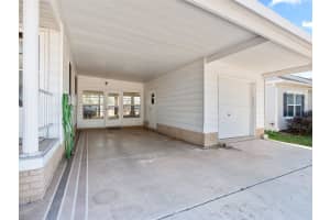 920 SAINT ANDREWS BOULEVARD, LADY LAKE, FL 32159 - MLS#MFRG5107702