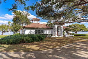 38230 YALE CIRCLE, LEESBURG, FL 34788 - MLS#MFRG5107816