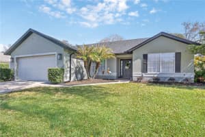 319 Eastridge Dr, EUSTIS