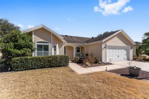 1044 SOLEDAD WAY, LADY LAKE, FL 32159 - MLS#MFRG5107914