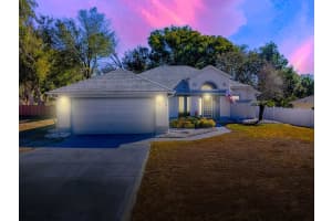 104 Vista Ave, EUSTIS