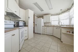 3217 MANATEE ROAD, TAVARES, FL 32778 - MLS#MFRG5108045