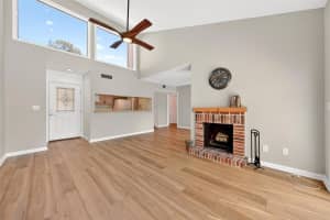 1051 HIGHLAND STREET, MOUNT DORA, FL 32757 - MLS#MFRG5108247