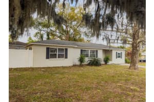 1047 Clay Blvd, EUSTIS