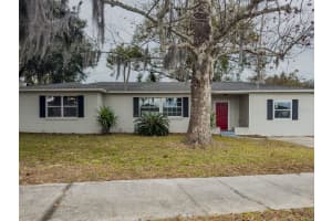 1047 CLAY BOULEVARD, EUSTIS, FL 32726 - MLS#MFRG5108312