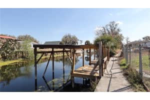 926 CR 467, LAKE PANASOFFKEE, FL 33538 - MLS#MFRG5108330