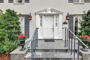 2000 COUNTRY CLUB DRIVE, EUSTIS, FL 32726 - MLS#MFRG5108406