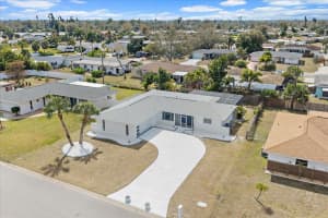 2210 BLACKWOOD DRIVE, VENICE, FL 34293 - MLS#MFRG5108507