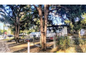 5900 NE 37TH STREET, SILVER SPRINGS, FL 34488 - MLS#MFRG5108550