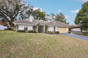2115 OAK LEAF CIRCLE, MOUNT DORA, FL 32757 - MLS#MFRG5108582