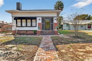 740 Summit St, EUSTIS