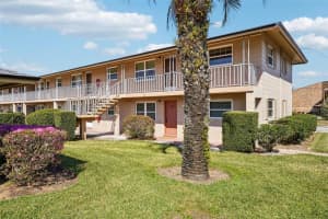 1100 E Caroline St #106, TAVARES