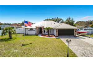 35234 QUEENS WAY, FRUITLAND PARK, FL 34731 - MLS#MFRG5108924